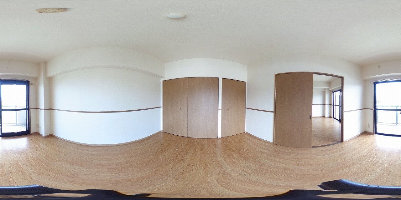 ミレニアム須崎 洋室