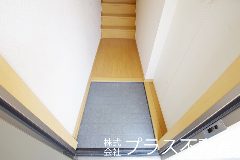 ファミリーヒルズ星ヶ丘Ⅰ 玄関