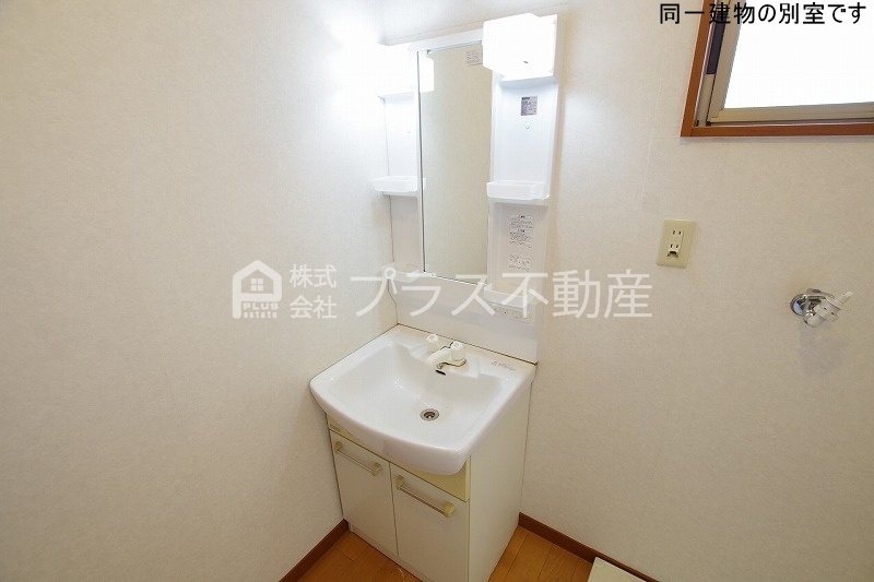 エクセレントK　B棟 洗面所