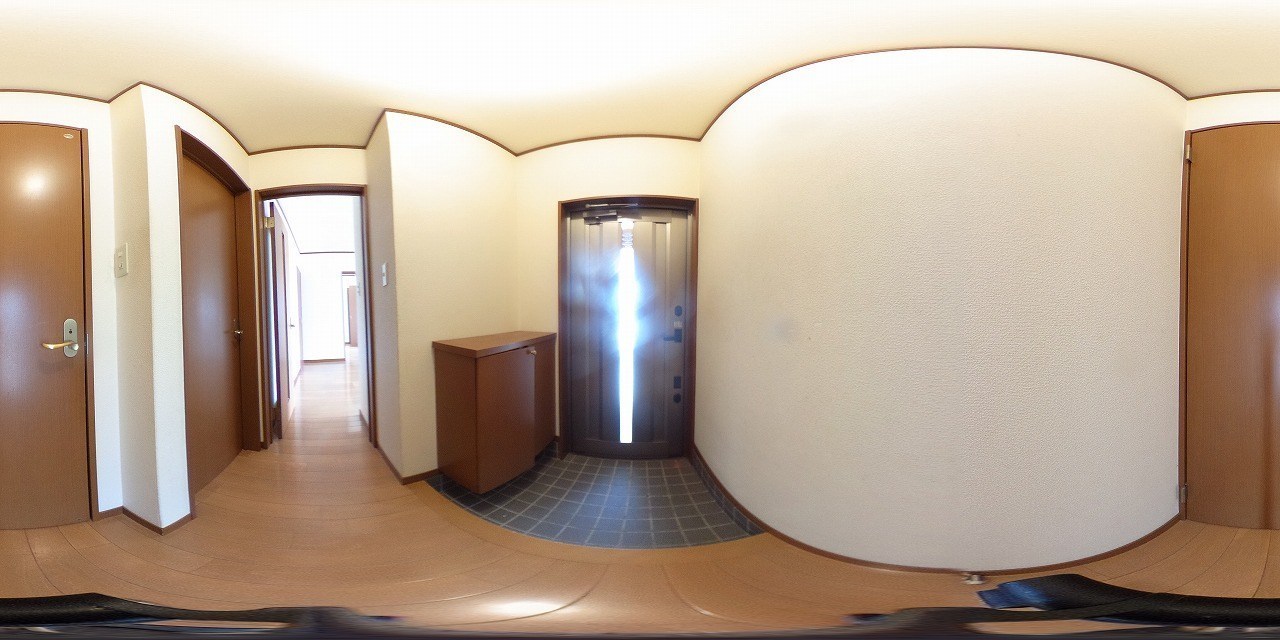 エクセレントK　B棟 玄関