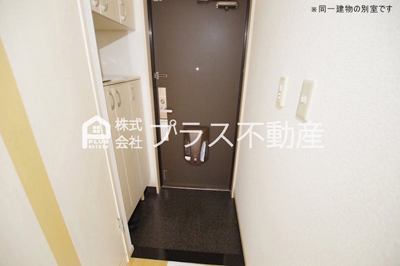 コンフォルテーヴォレⅡ 玄関