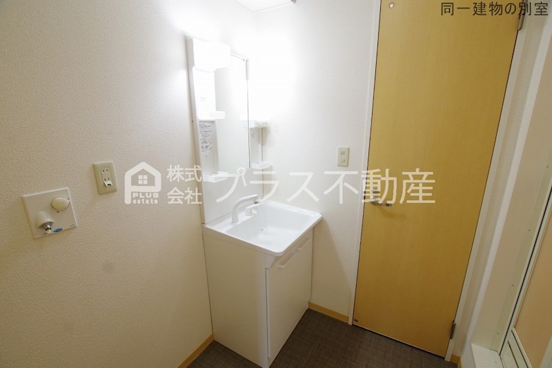 グランドゥール大地　Ｂ棟 洗面所