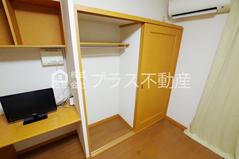レオパレスヴェルデ 収納