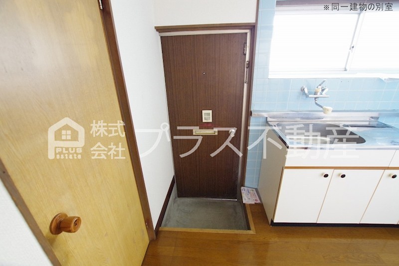 サンハイツ 玄関