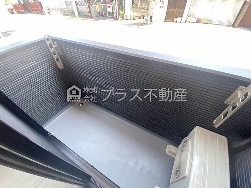 BRAVE BASE 神正町　A ベランダ