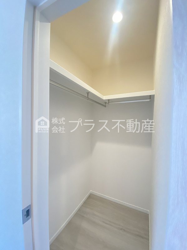 BRAVE BASE 神正町　A 収納