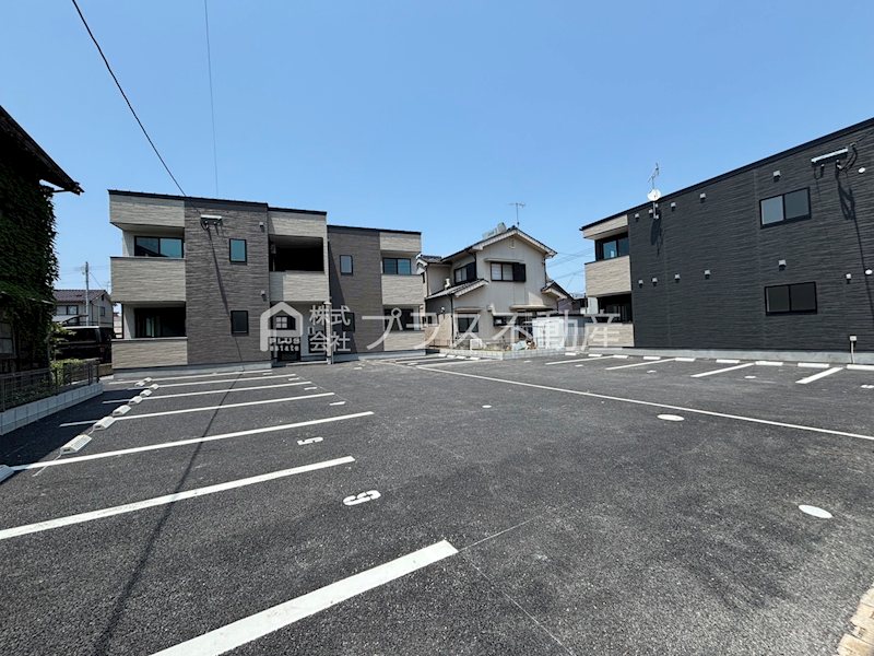 BRAVE BASE 神正町　A 駐車場