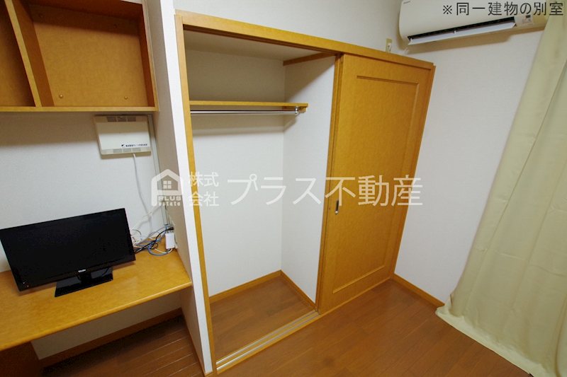 レオパレスヴェルデ 収納