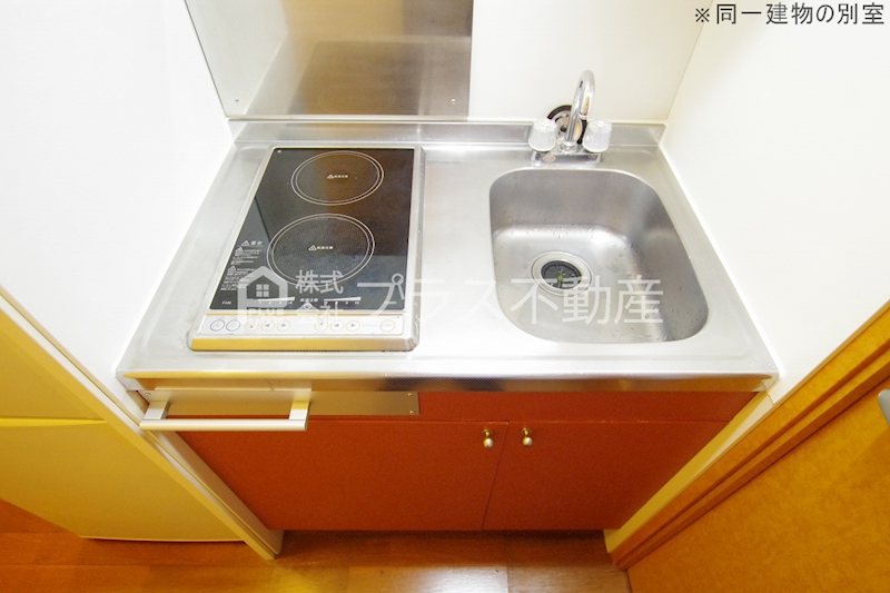 レオパレスヴェルデ キッチン