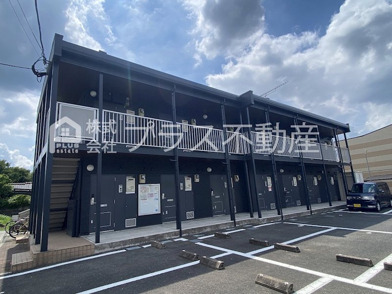 レオパレスクルール　つばき 外観