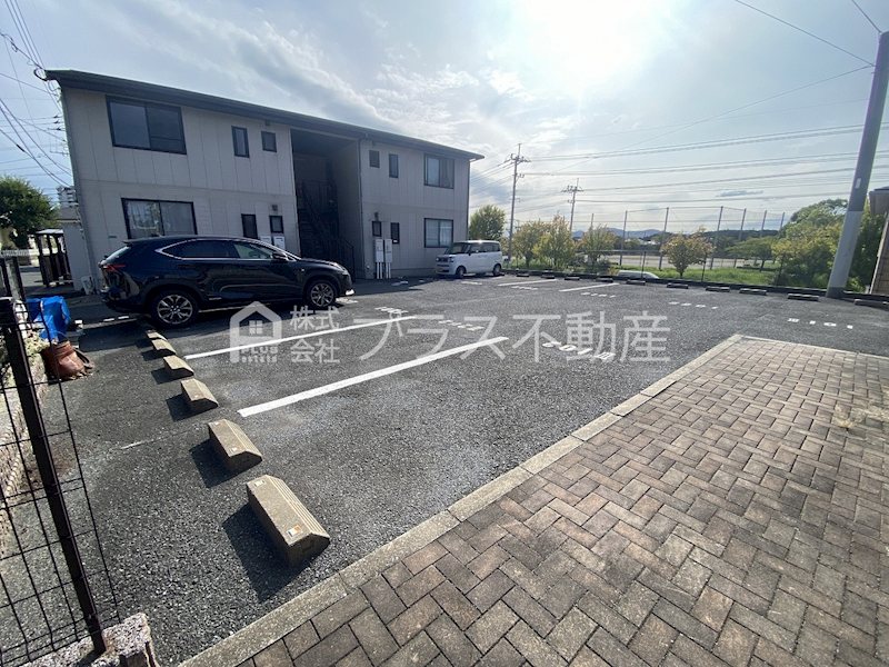 カルティエ星ヶ丘Ⅱ 駐車場