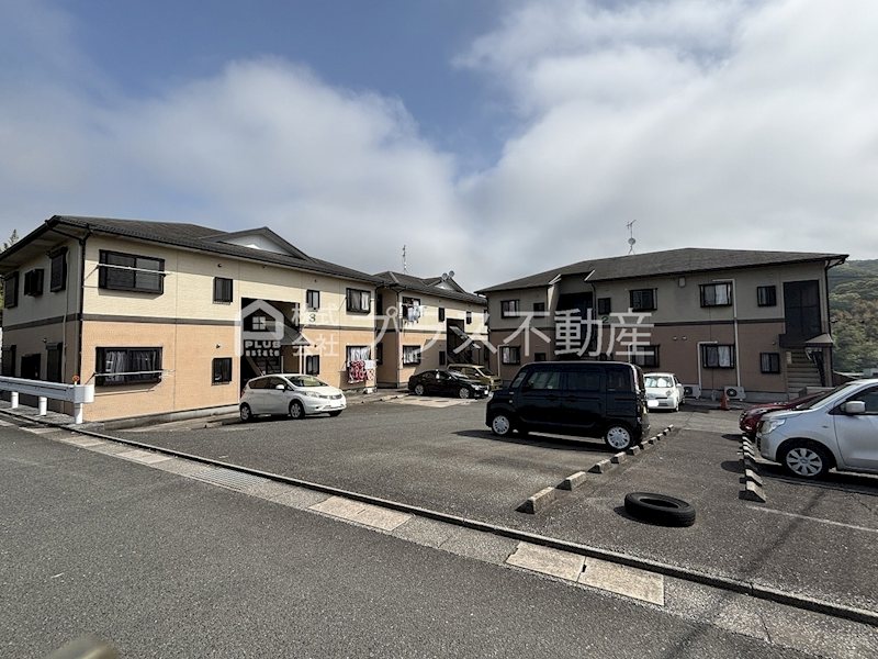 コーポ豊栄3 駐車場