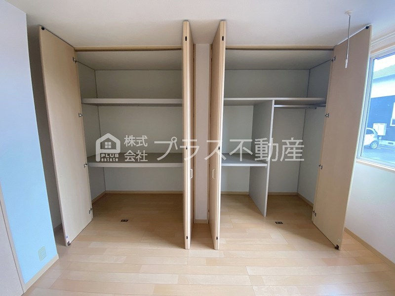 デューク沼口　D棟  収納
