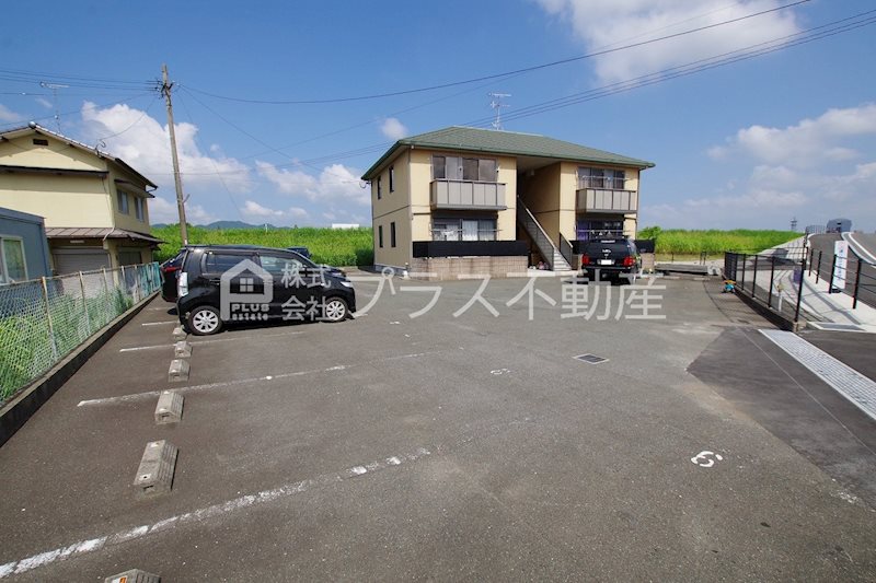 エスポワール 駐車場