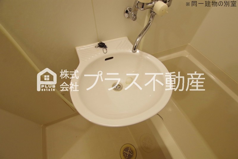 レオパレスマ　シャンテ 洗面所