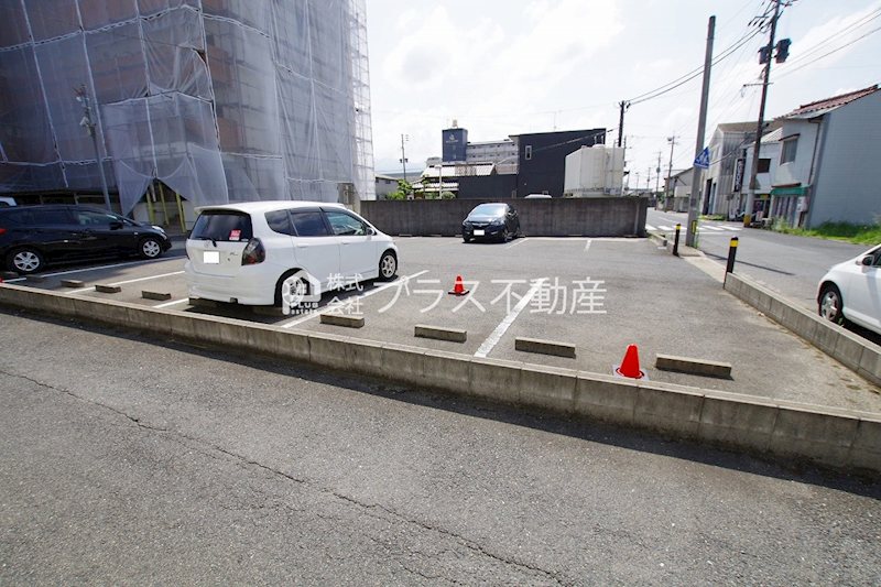 グランシャトー玉川 駐車場