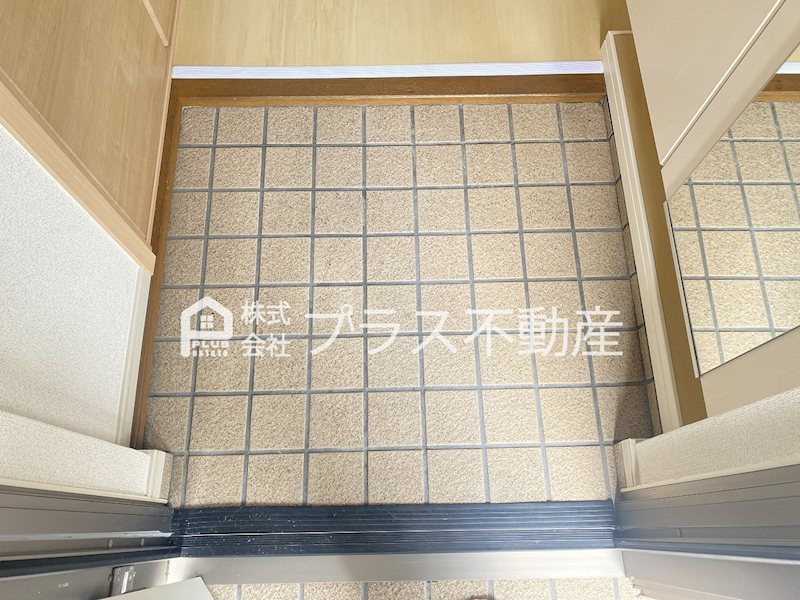 トレゾール野面 玄関