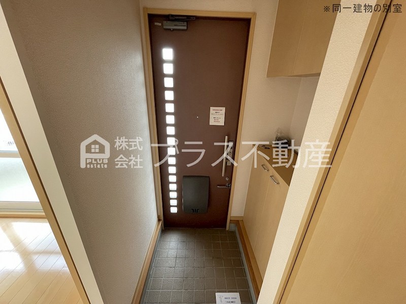 グランドゥール大地F 玄関