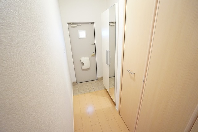 リバーサイド　みどりやまＣ 玄関