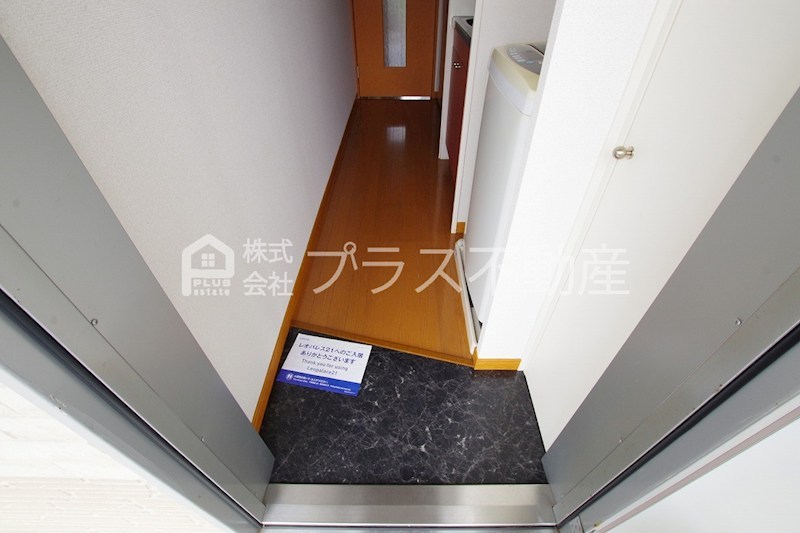 レオパレスマ　シャンテ 玄関