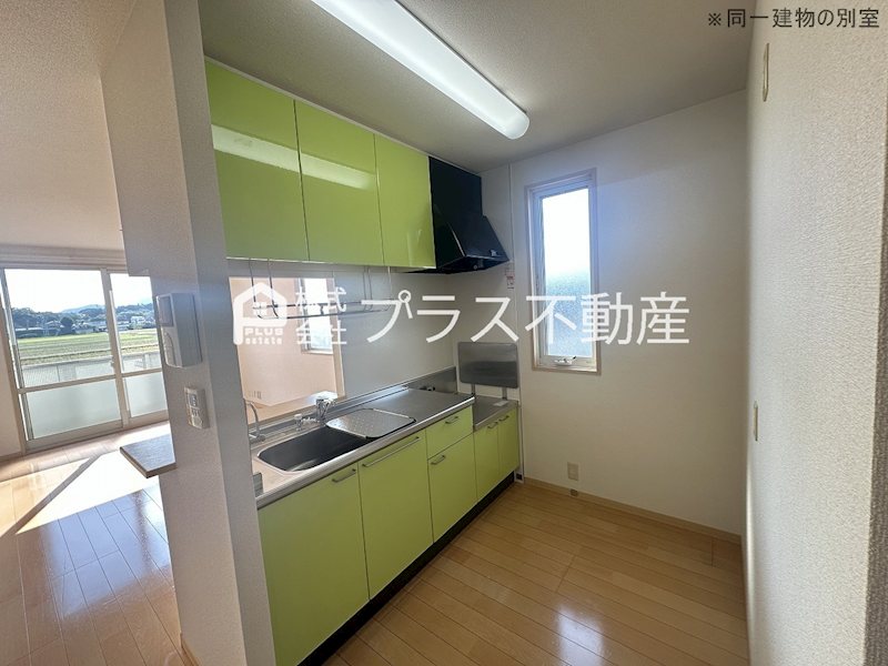 ヴィサージュ本城　E棟 キッチン