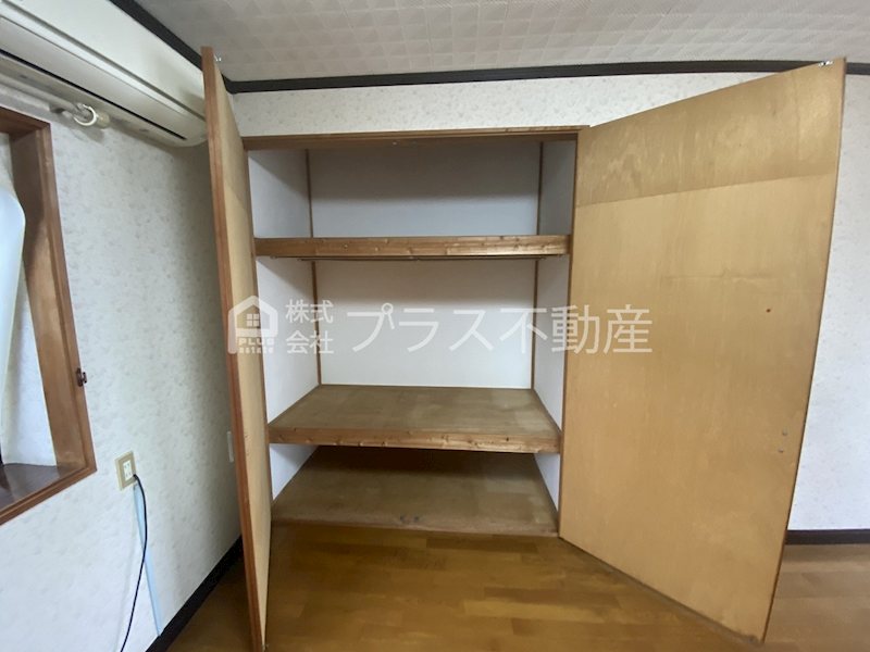 知古戸建 収納