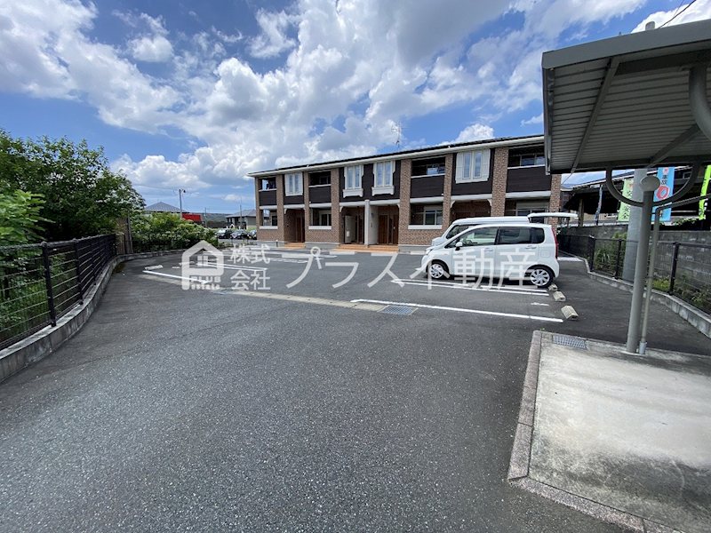 エスペランザ茶屋の原 駐車場