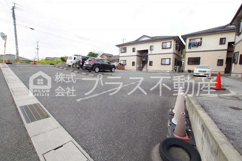 コーポ木下 駐車場