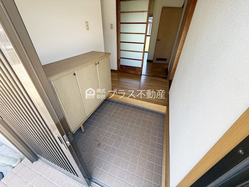 勝野アパート 玄関