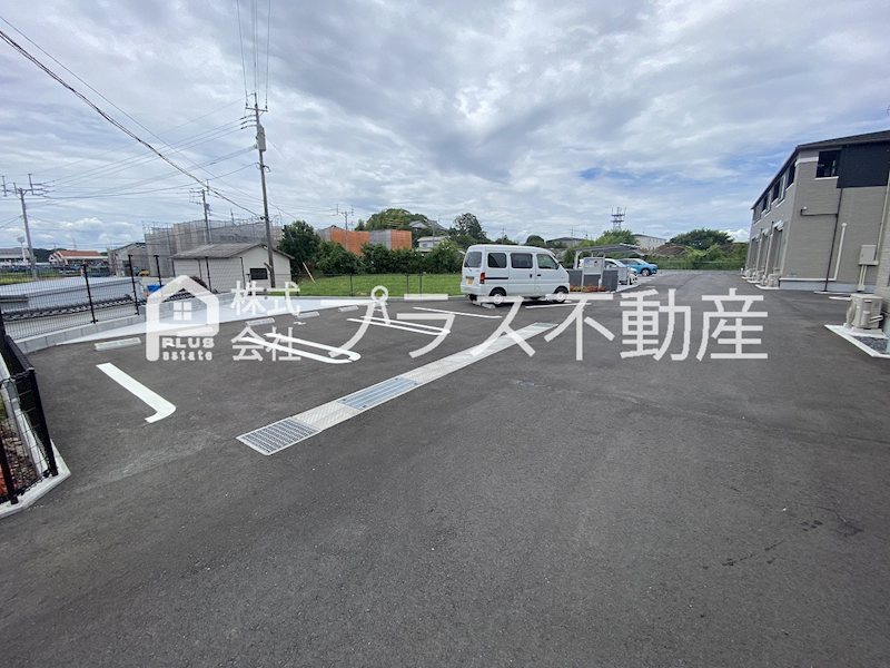 ランコントルⅡ 駐車場