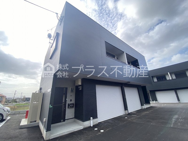 ラグナ・セカGarageE 外観