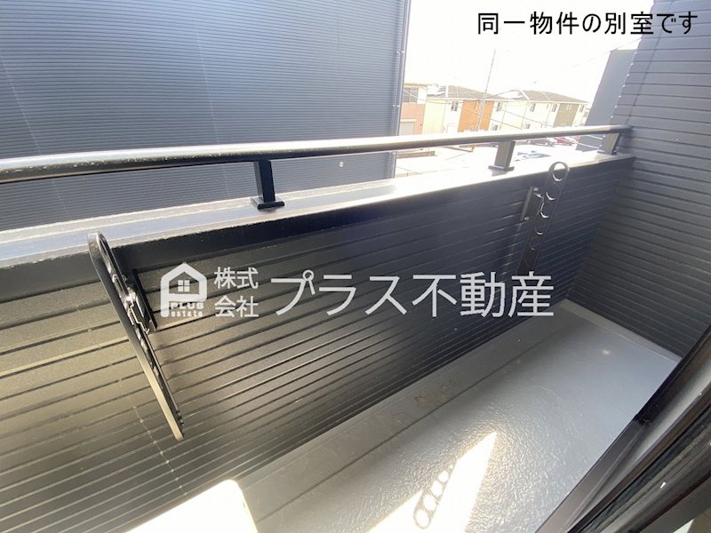 ラグナ・セカGarageE ベランダ