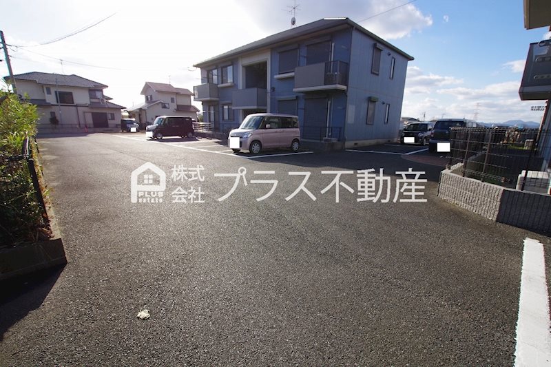 レイクサイドイン大谷　B棟 駐車場