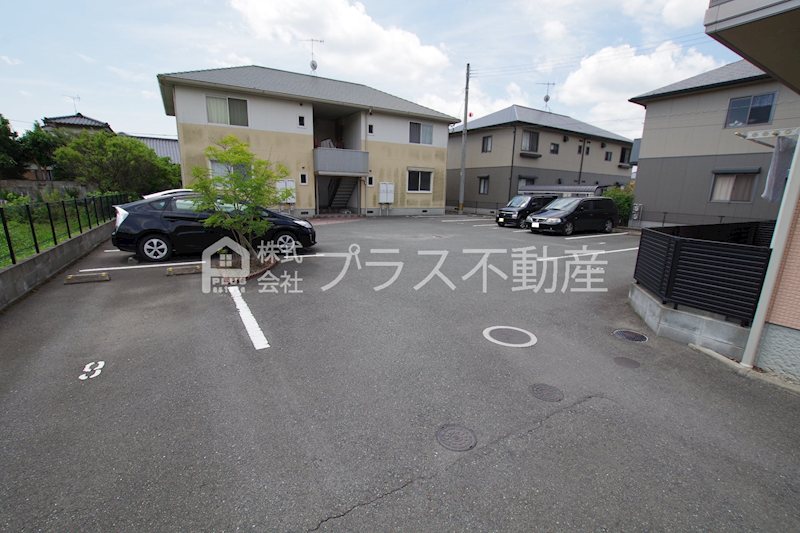 グランパルク本城　A棟 駐車場