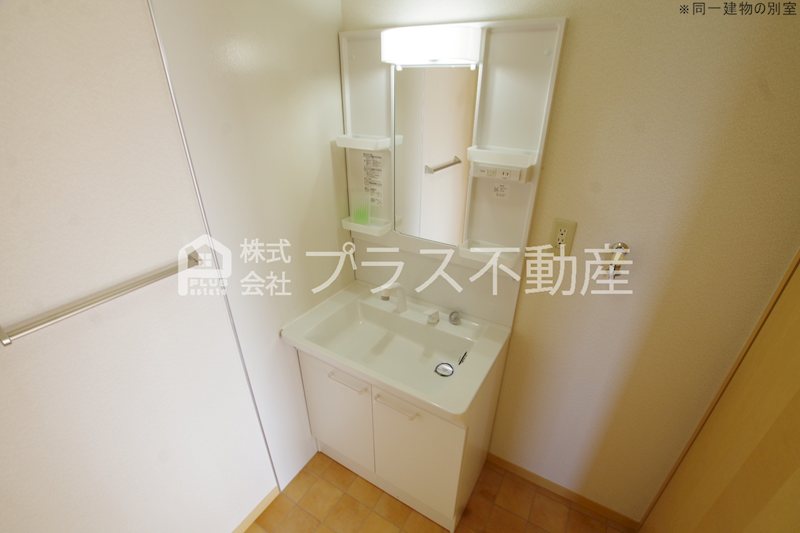 デューク沼口　Ｃ棟 洗面所