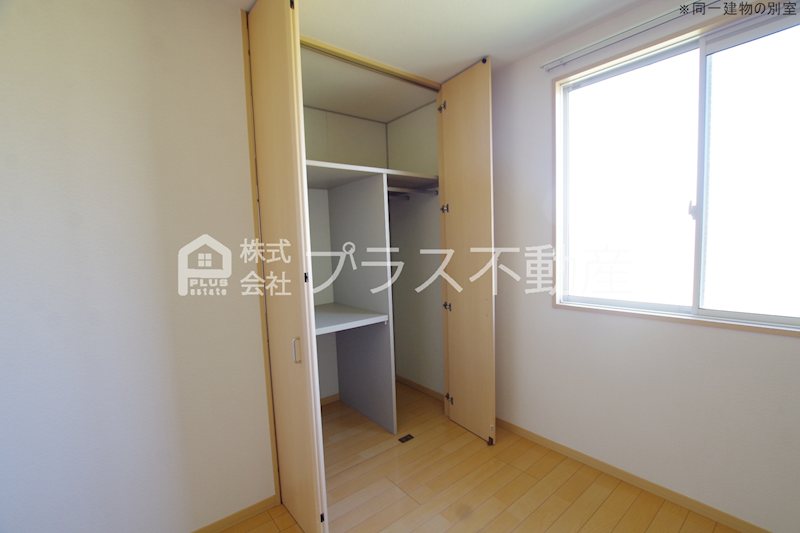 デューク沼口　Ｃ棟 収納