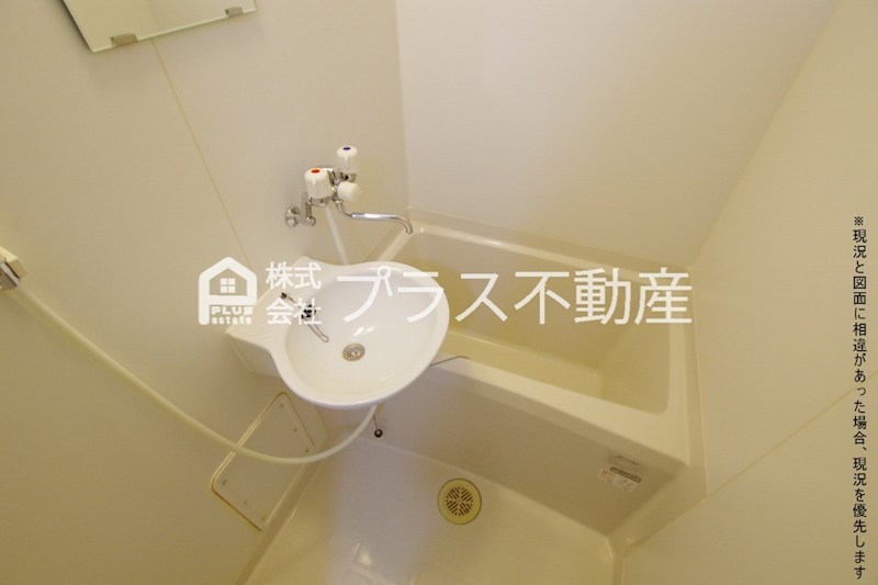 レオパレスマ　シャンテ 風呂画像