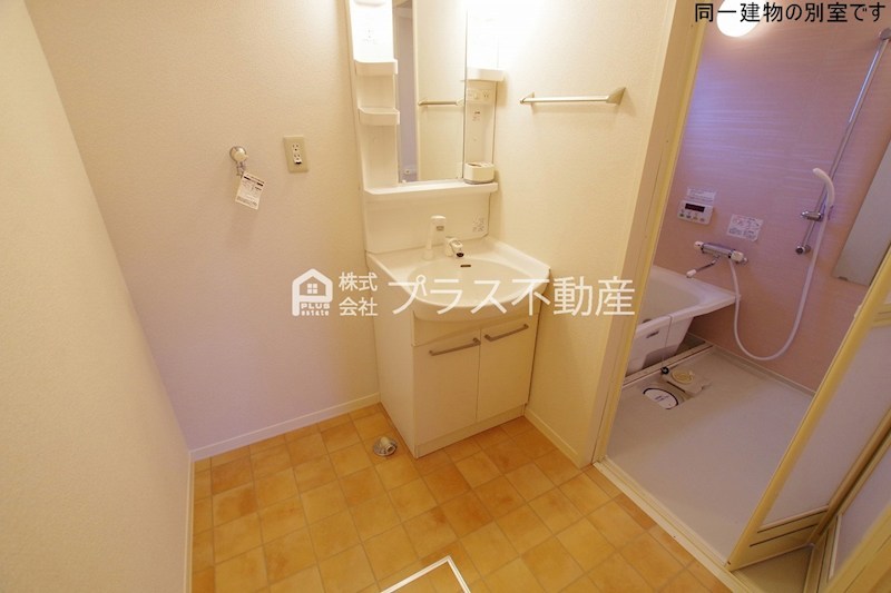 シャーメゾン茶屋の原Ⅱ　C棟 洗面所