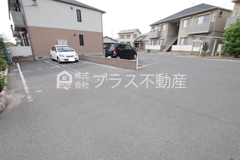 シャーメゾン茶屋の原Ⅱ　C棟 駐車場