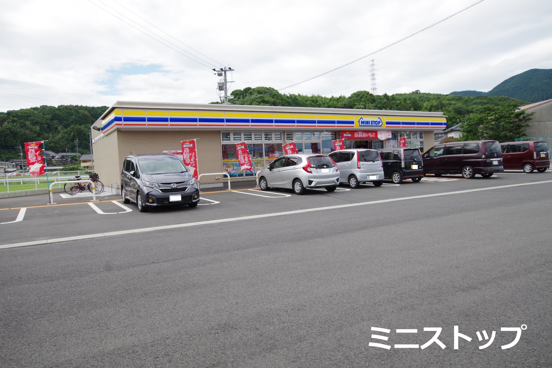 ヴィサージュ本城Ｃ棟 コンビニ