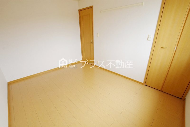 サン・クローバー小竹弐番館 その他