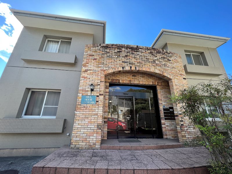 ヒルハウス披露山 103号室 外観