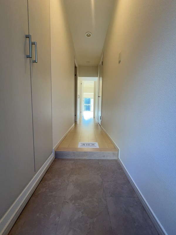 山手町マンション 玄関