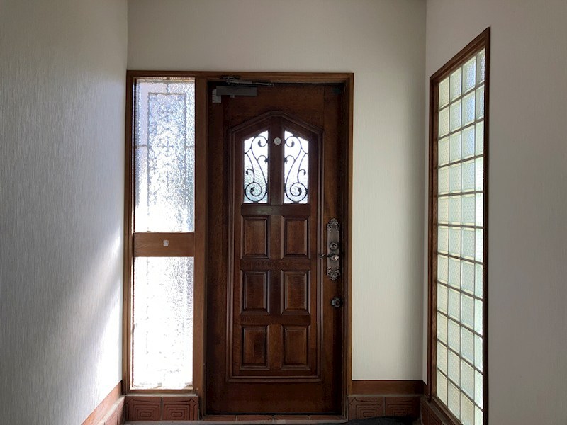 今泉台3丁目戸建  玄関