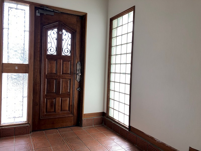 今泉台3丁目戸建  玄関