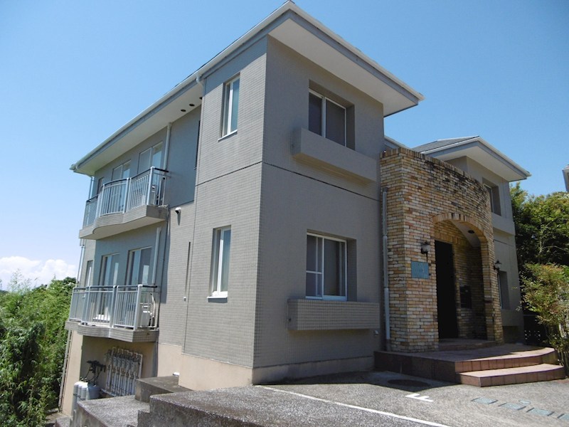 ヒルハウス披露山 104号室 外観