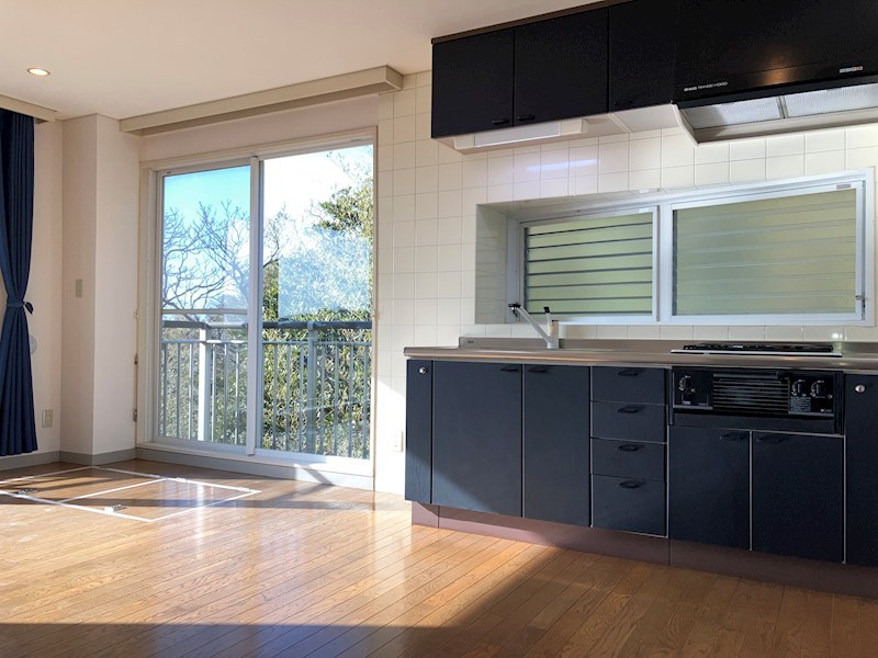 ヒルハウス披露山 キッチン