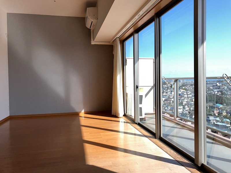 横浜ヘリオスタワー リビング