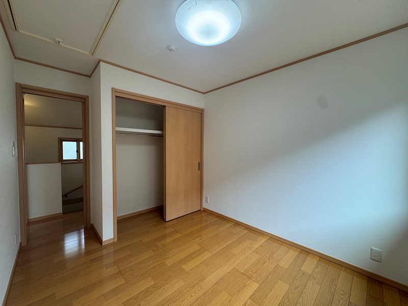 本郷町３丁目戸建 ベッドルーム