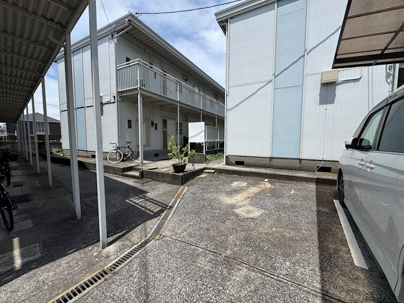 アイランドハイツA棟 駐車場